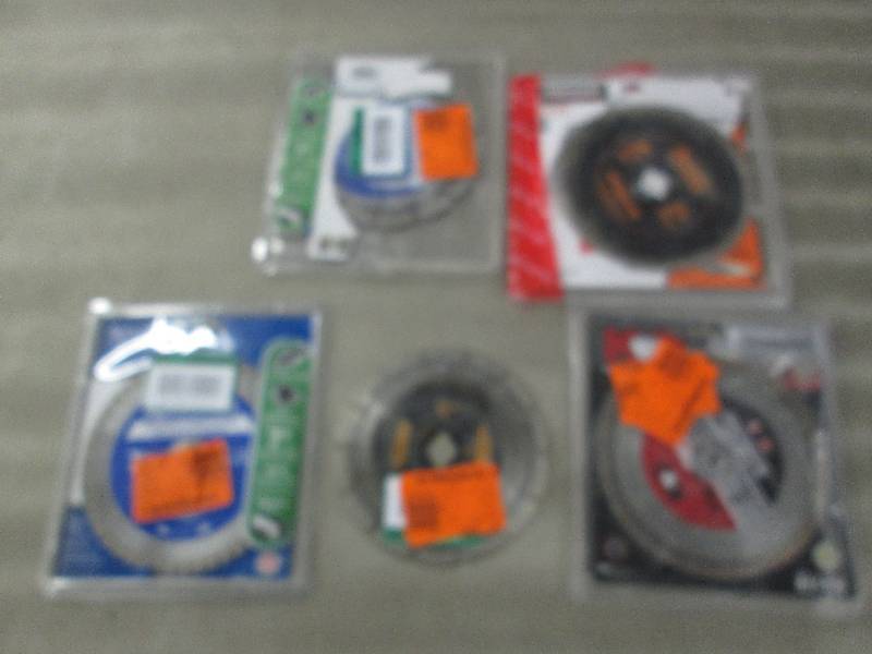 lot 218 image: Lot of 5- 7 inch Blades see images...