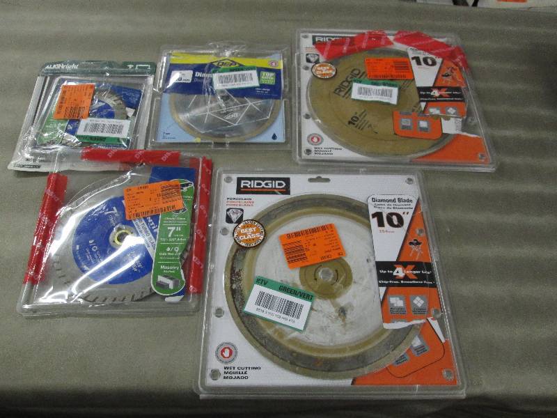 lot 219 image: Lot of 5 Blades, 4.5 inch to 10 inc...