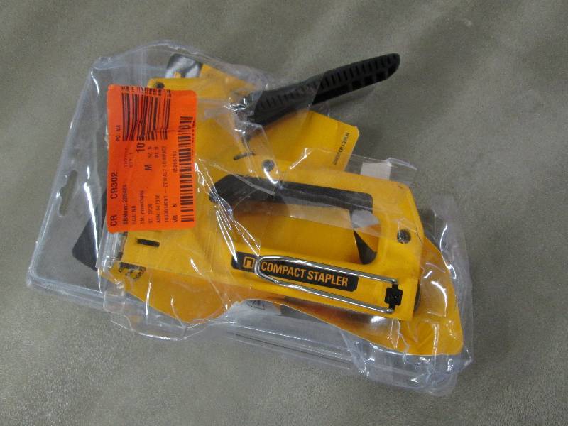 lot 319 image: Dewalt Compact Stapler- open pkg...
