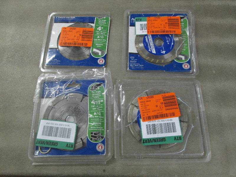 lot 322 image: Lot of 4  2 Avanti Pro 4 in. Turbo...