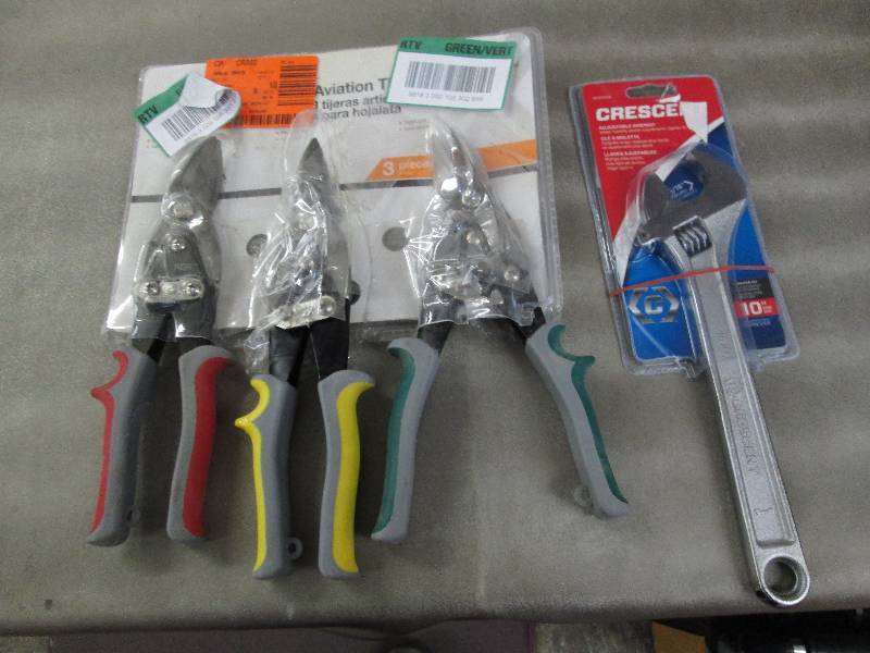 lot 343 image: Set of 3 Snips, Crescent Wrench...