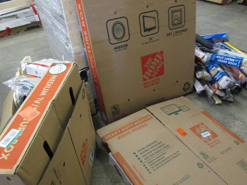 lot 358 image: Lot of 4 Assorted Packing Boxes, Gl...