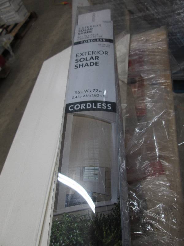lot 409 image: Cream Cord-Free Easy Lift Spring Ac...