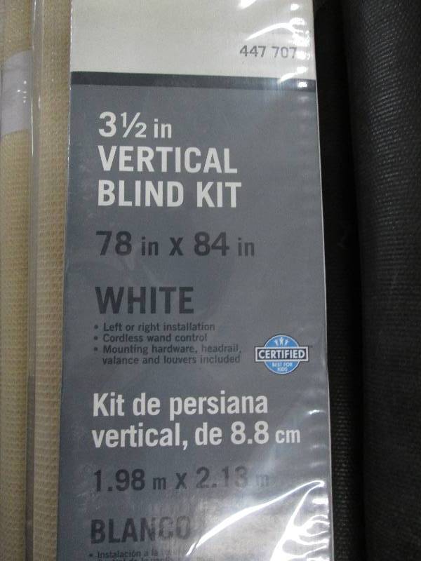 lot 424 image: White 3.5 in. PVC Vertical Blind - ...
