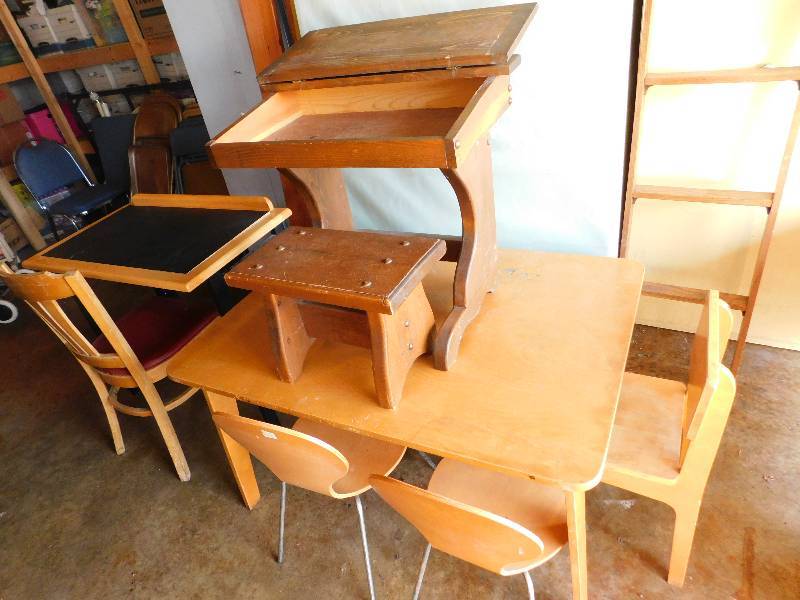 Kids Table and Desk