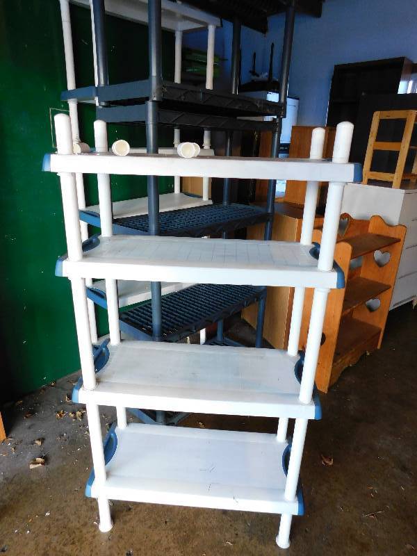 Lot Of 3 White Plastic and 2 Grey Shelves