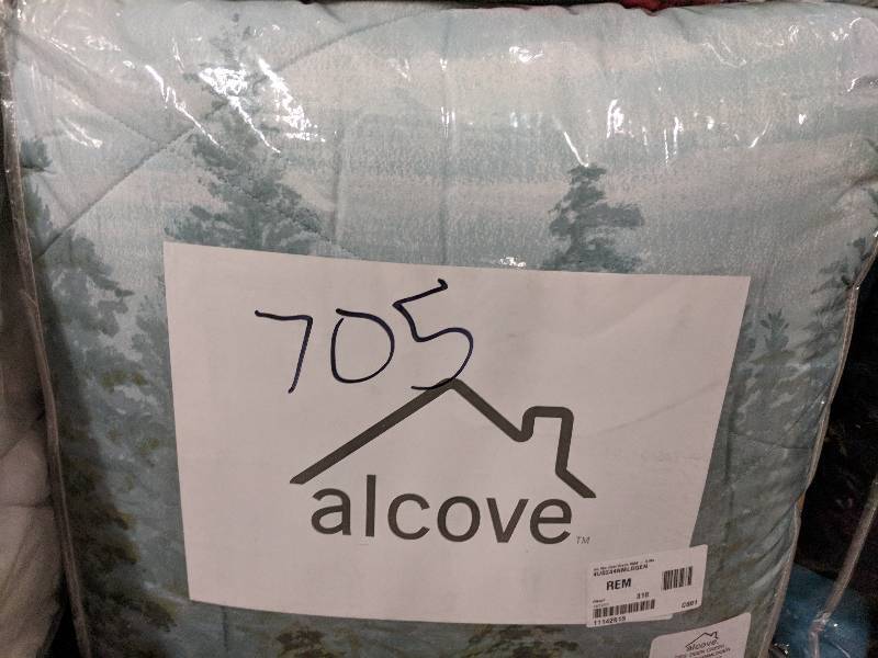 alcove Deer Creek 8-Pc. Bed Set - Queen