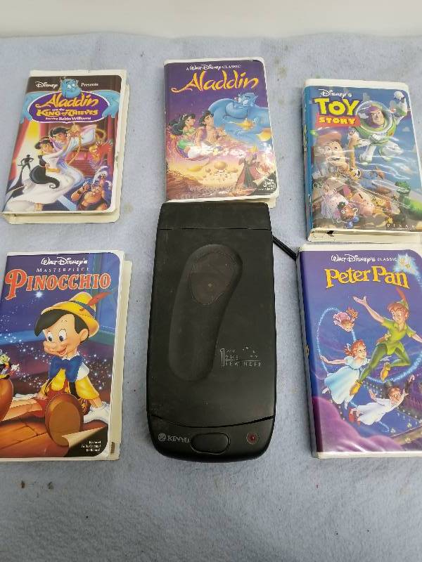 lot 23 image: WALT DISNEY VHS LOT