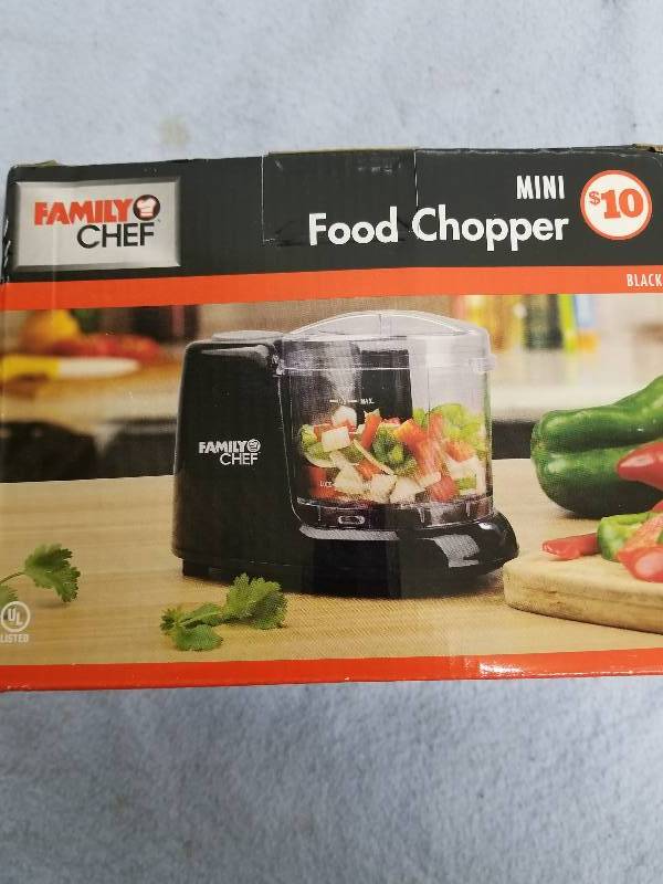 lot 24 image: FOOD CHOPPER