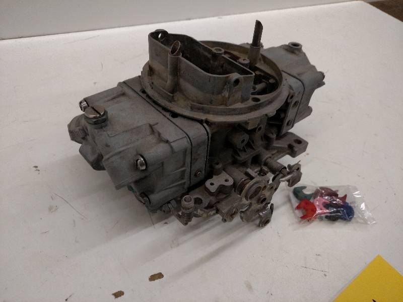 lot 31 image: Holley 650 4 BBL with Extra Acceler...