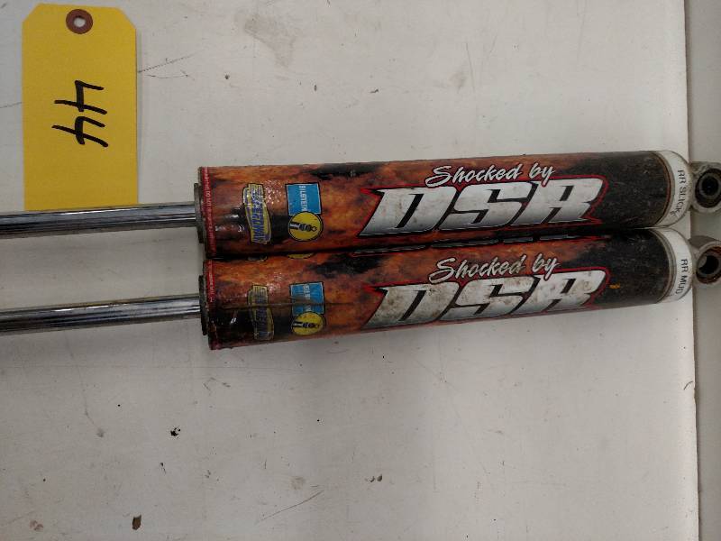 lot 44 image: (2) DSR Right Rear Shocks, 9...