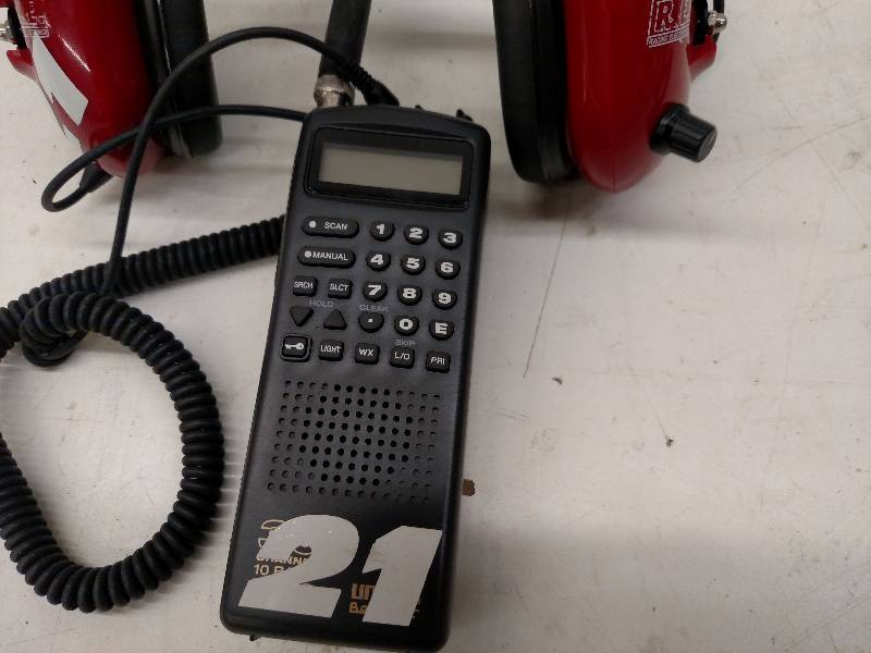 lot 89 image: Racing Electronics Headset & Scanne...