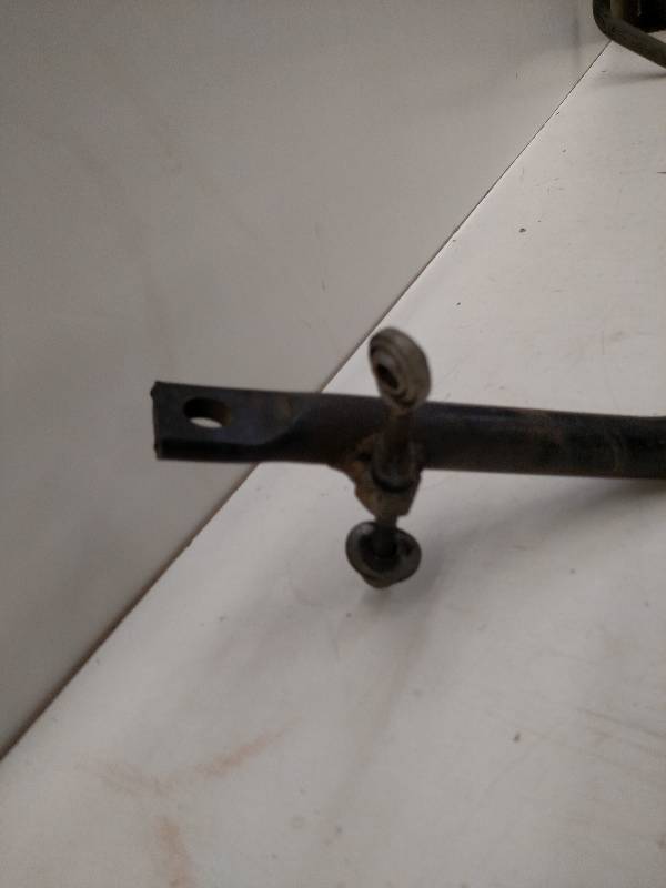 lot 116 image: 1 18 Tubular Sway Bar...