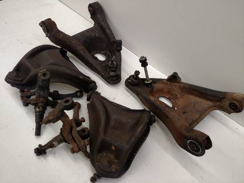 lot 127 image: Chevelle Front Suspension...