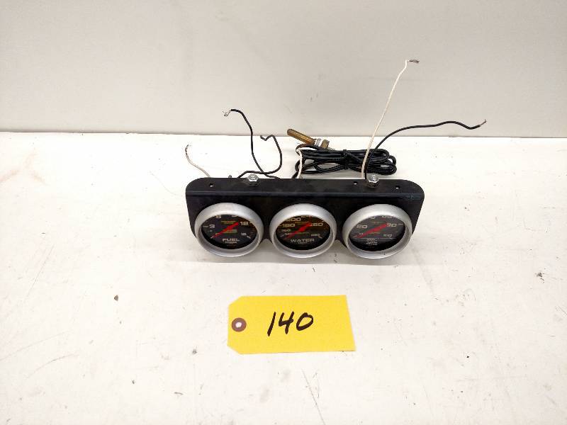 lot 140 image: Auto Meter 2 58 Liquid Filled Gau...