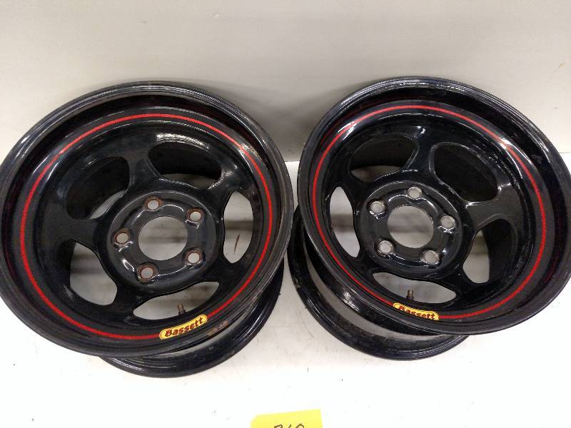 lot 260 image: (2) Bassett 15x10 Inertia Rims, 4 ...