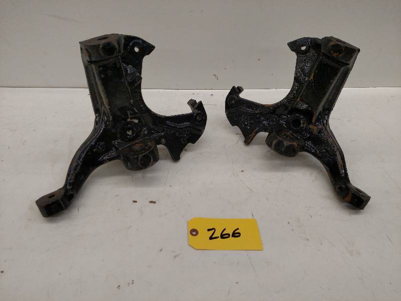 lot 266 image: (2) Camaro Spindles, R & L...