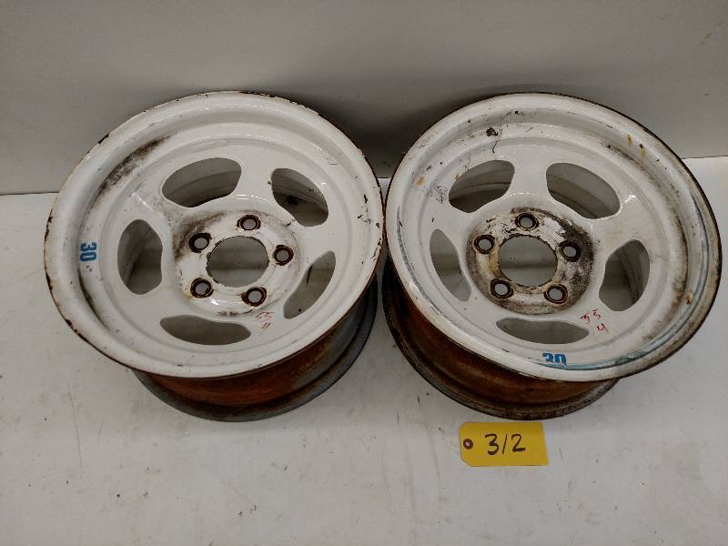 lot 312 image: (2) Bassett 15x8 Inertia Rims, 4 B...