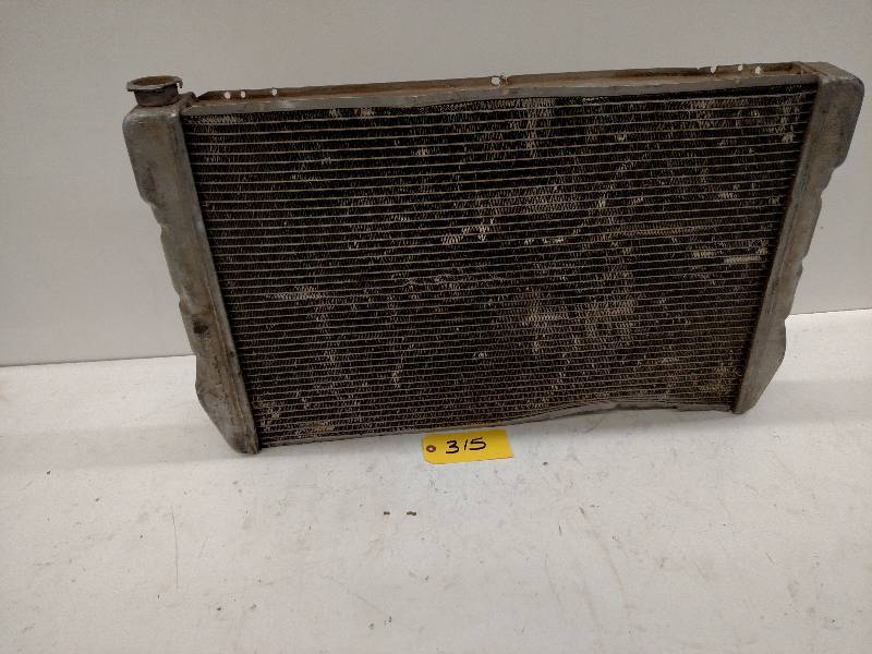 lot 315 image: Griffin Aluminum Radiator, 19x31...