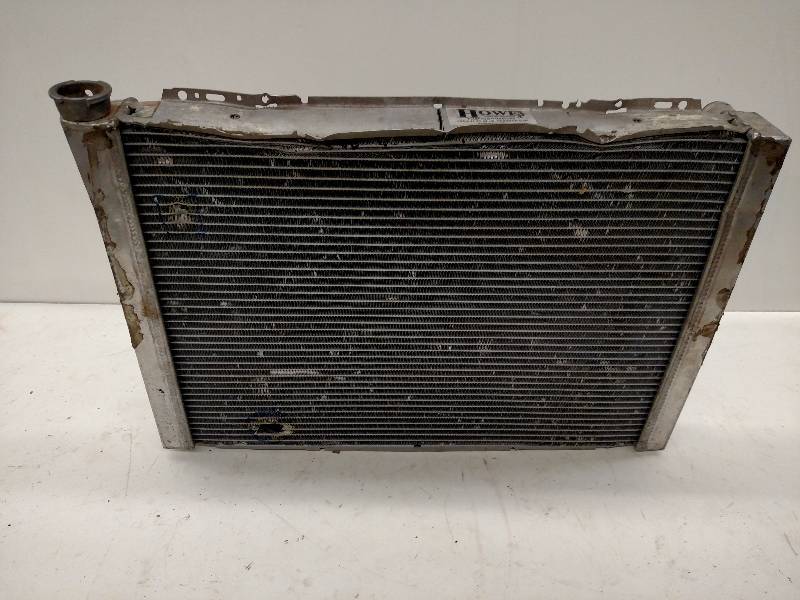 lot 317 image: Howe Aluminum Radiator, 19x28...