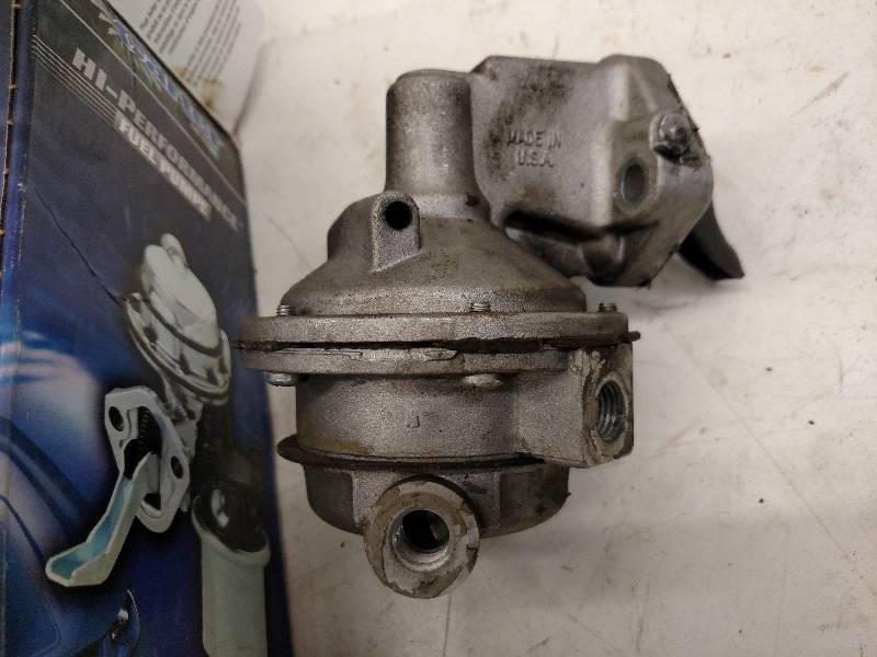 lot 330 image: Carter Chev. Aluminum Fuel Pump...