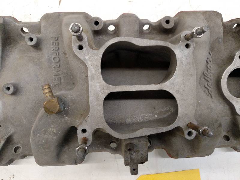 lot 333 image: Edelbrock Performer SBC Aluminum In...