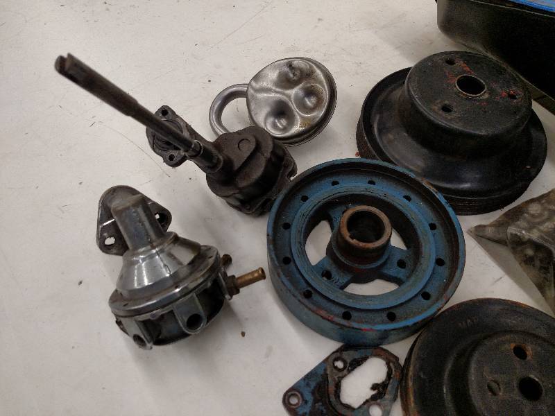 lot 334 image: Asstd SBC Engine Parts...