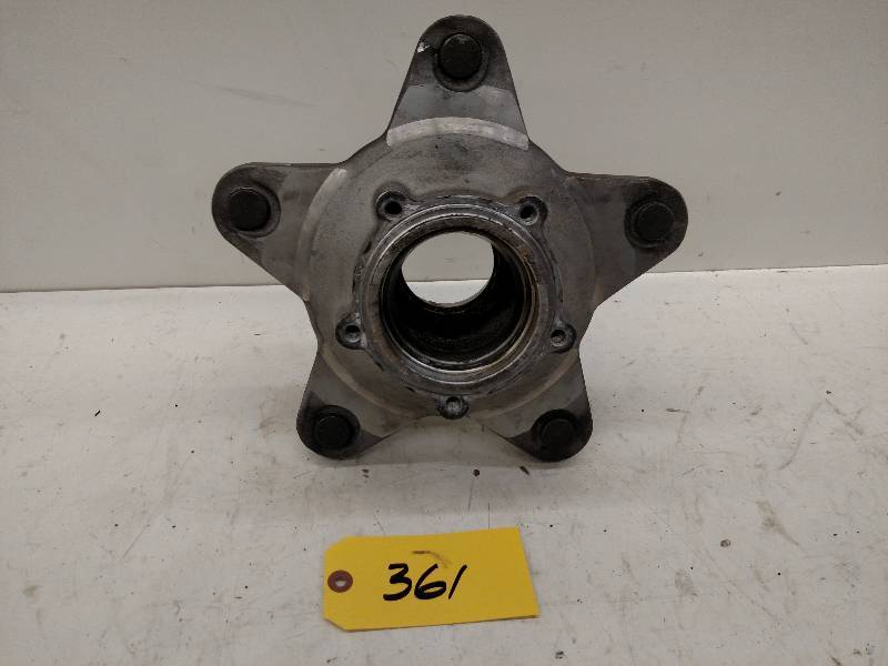 lot 361 image: Acro Tech Aluminum Hub, W-5...