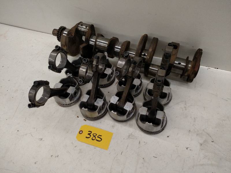 lot 385 image: 350 Chev. Crankshaft, Pistons, & Ro...