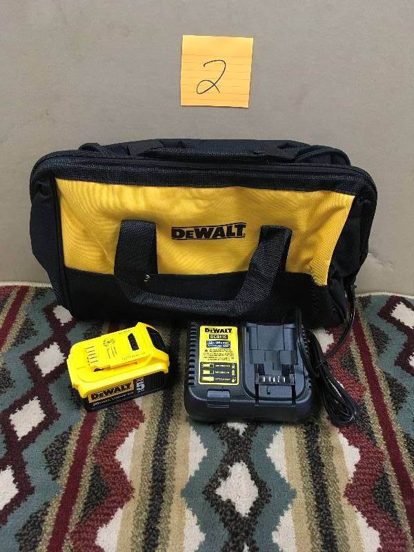 lot 2 image: DeWalt 20 Volt MAX 5.0 Ah Lithium-Ion Battery Kit with Bag open box never used