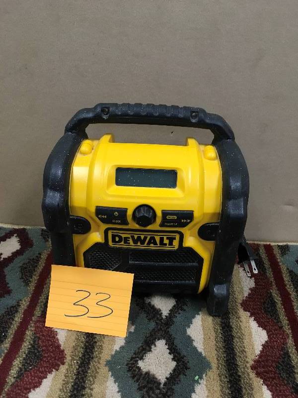 lot 33 image: DeWalt Compact Worksite Radio in working conditions