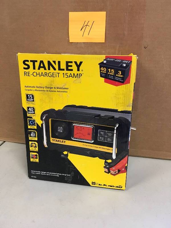 lot 41 image: Stanley 15 Amp RE-CHARGEiT, with 40 Amp Starter not used