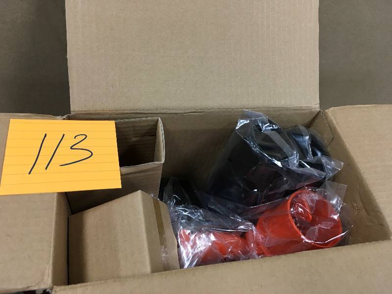 lot 113 image: Black & Decker LSW20B 20 Volt MAX Cordless Lithium-Ion Single Speed Handheld Sweeper Tool Only not used