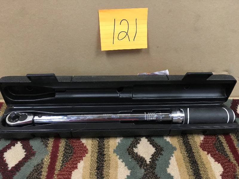 lot 121 image: Husky Torque Wrench