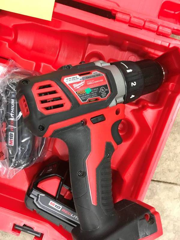 lot 130 image: Milwaukee M18 Lithium-Ion Compact Cordless DrillDriver Kit in like new working conditions
