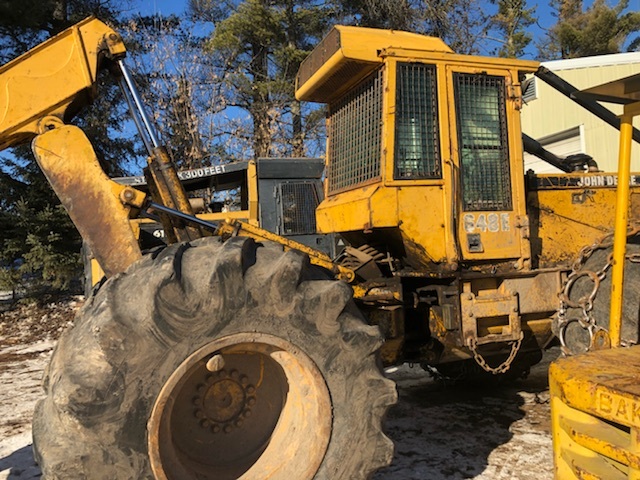lot 1 image: 1995 John Deere Model 648E Dual Arch Grapple Log Skidder