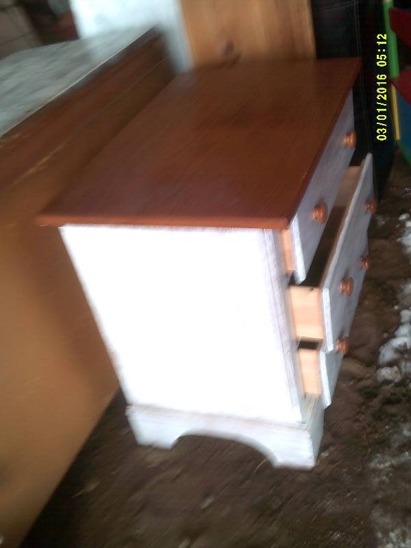 3 DRAWER DRESSER