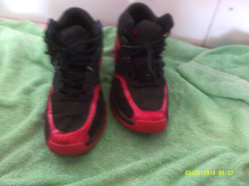 ADIDAS TENNIS SHOES