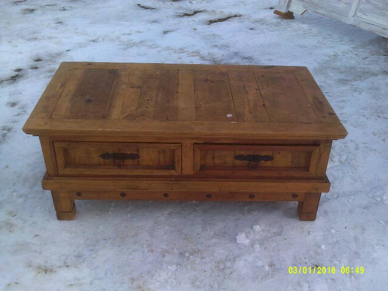 VINTAGE COFFEE TABLE