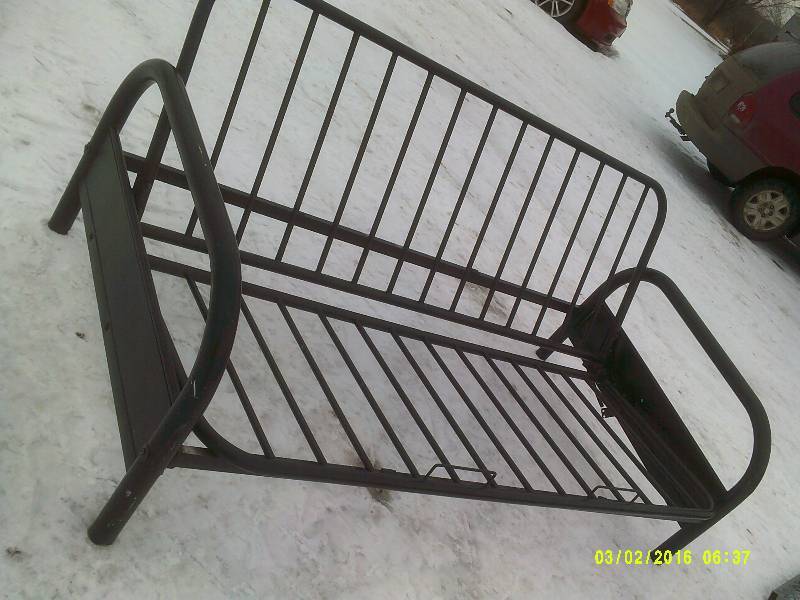 FULL SIZE DAY BED