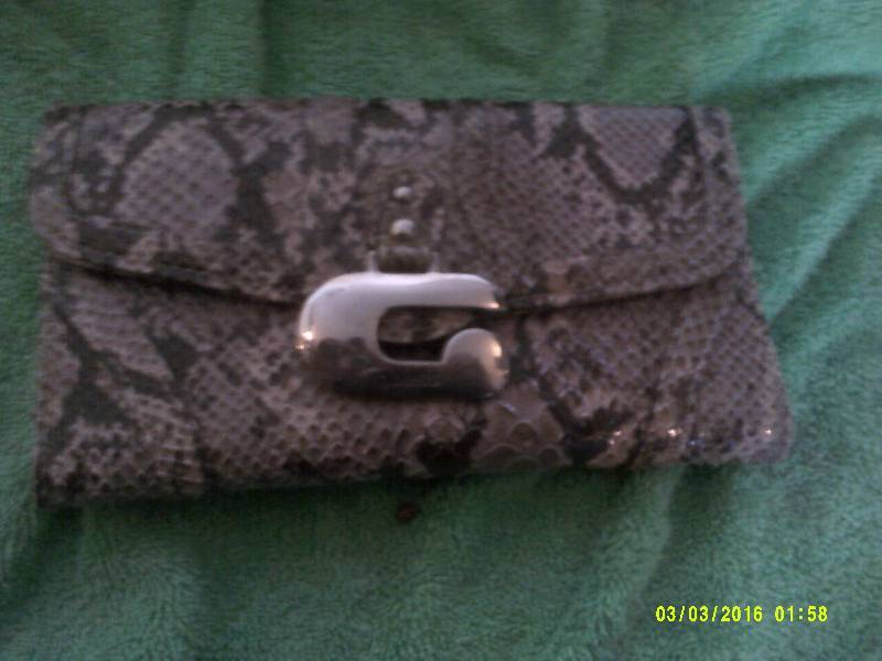 GUESS HANDBAG AND WALLET