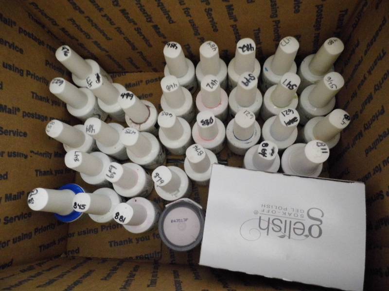 lot 37 image: Gelish Nail Polis