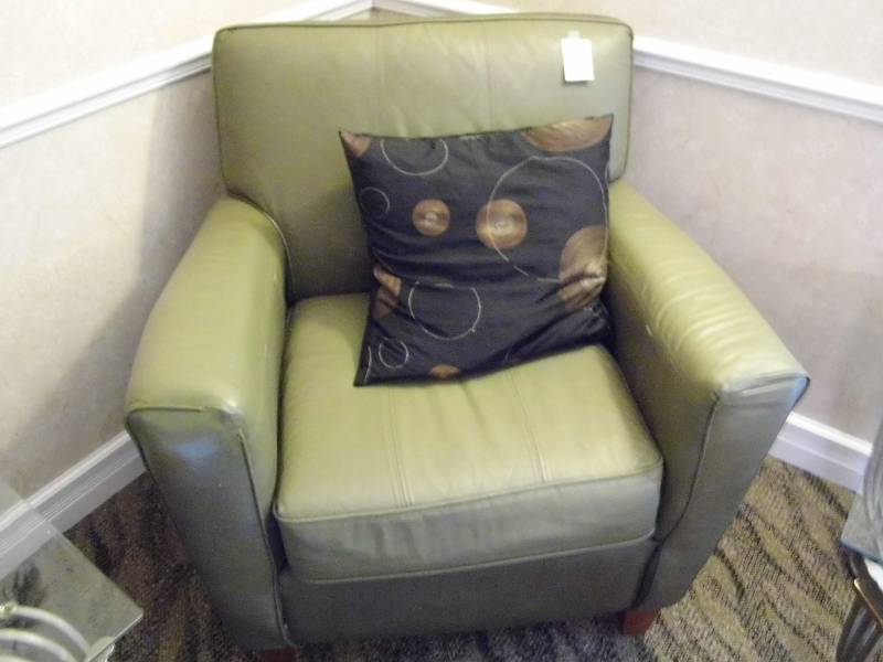 lot 73 image: Green Leather Chair