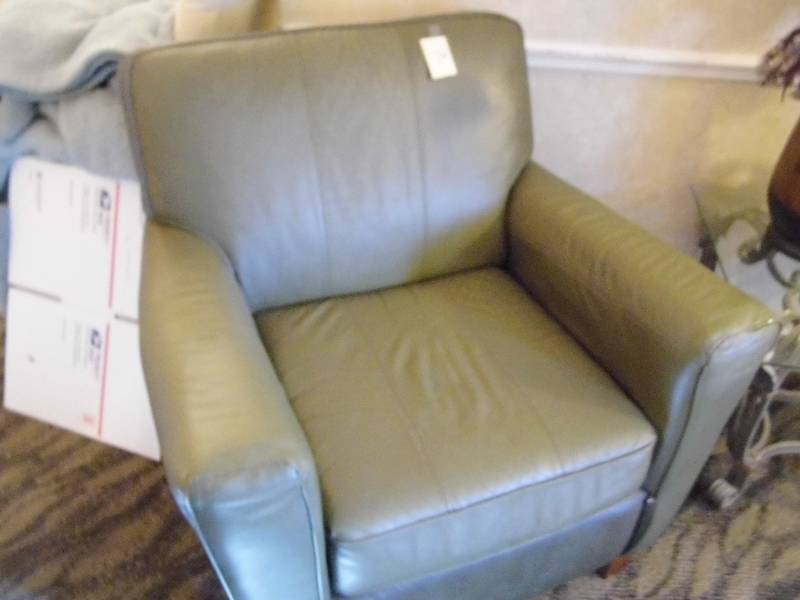 lot 76 image: Green Leather Chair