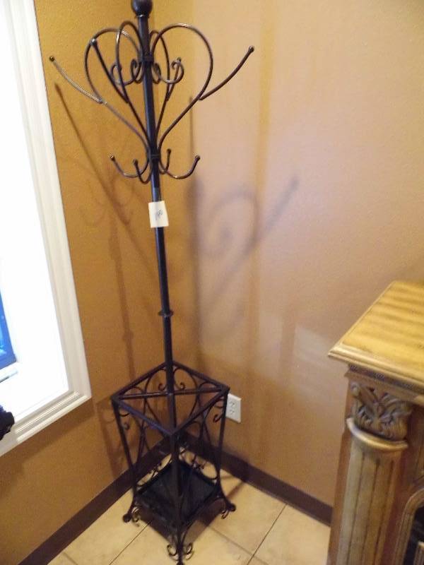lot 140 image: Coat Rack wUmbrella Stand