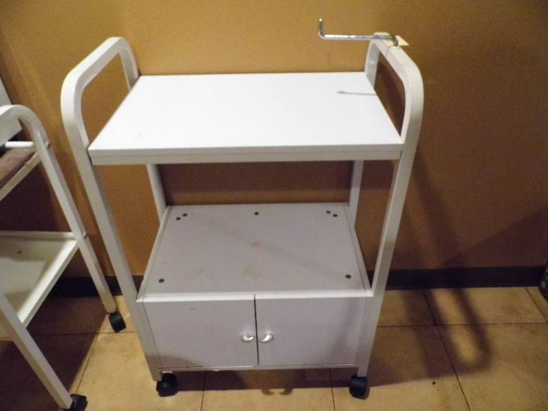 lot 145 image: Stand on Wheels