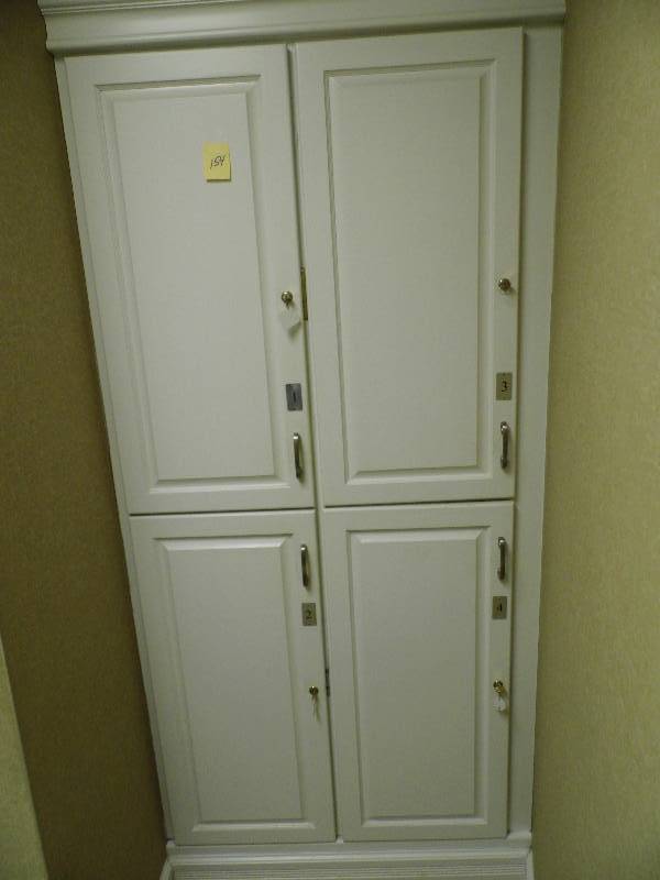 lot 154 image: Lockers