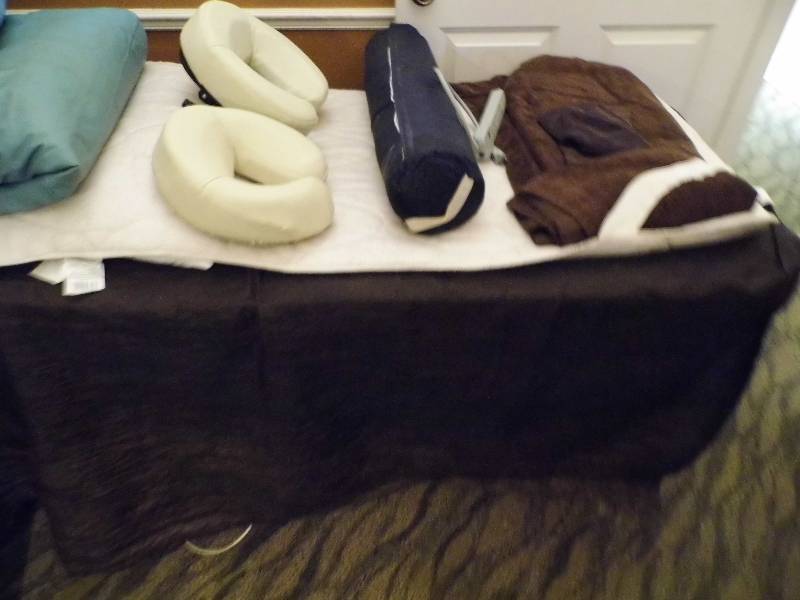 lot 155 image: Massage Table
