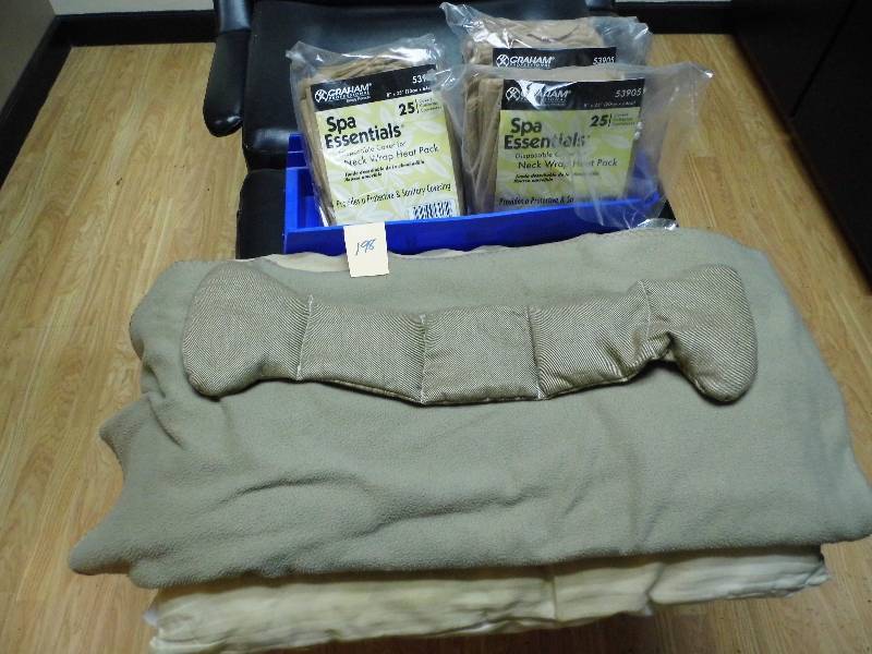 lot 198 image: Spa Essentials Neck Wraps