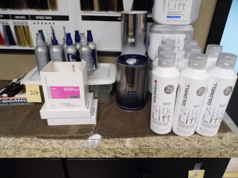 lot 216 image: Goldwell Silk Lift Product